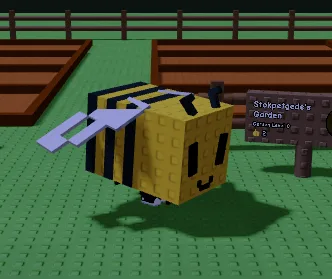 Semi Huge Bee ( 9,9 Kg. Age 17 )