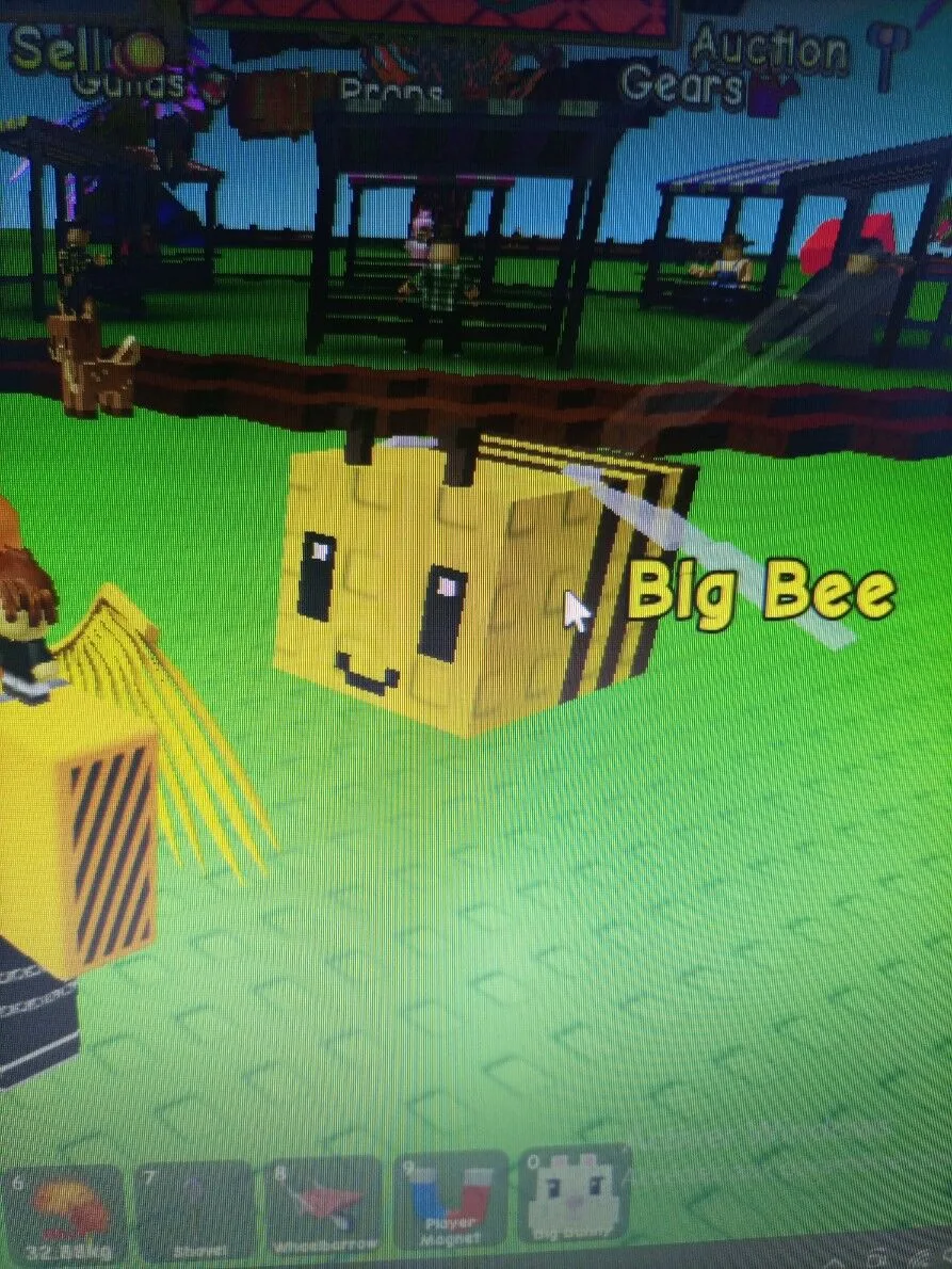 Bee (Legendary)